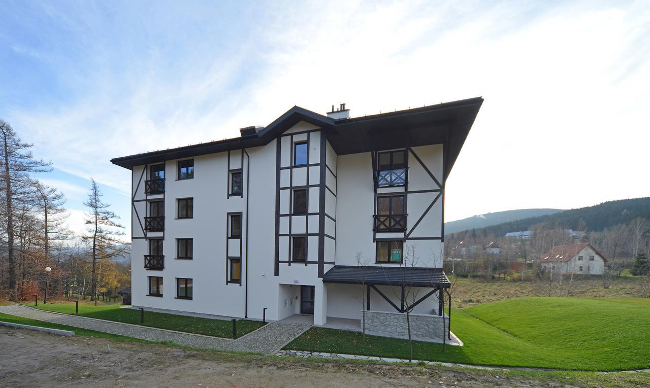 Apartamenty Sun Seasons 24 - Piano Świeradów-Zdrój Exteriör bild