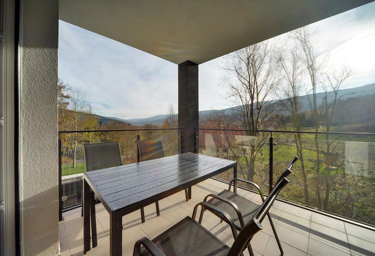 Apartamenty Sun Seasons 24 - Piano Świeradów-Zdrój Exteriör bild